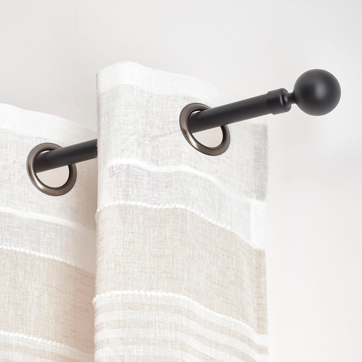 Extendable Gallery 120-210 CM Stael - Matt Black